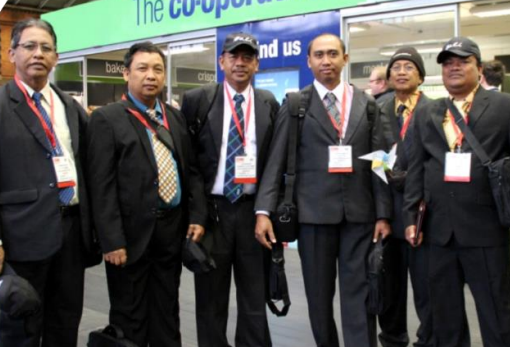 Chairperson of Poetera Desa Wisata Cooperative attended ICA EXPO in Manchester, England, in 2012